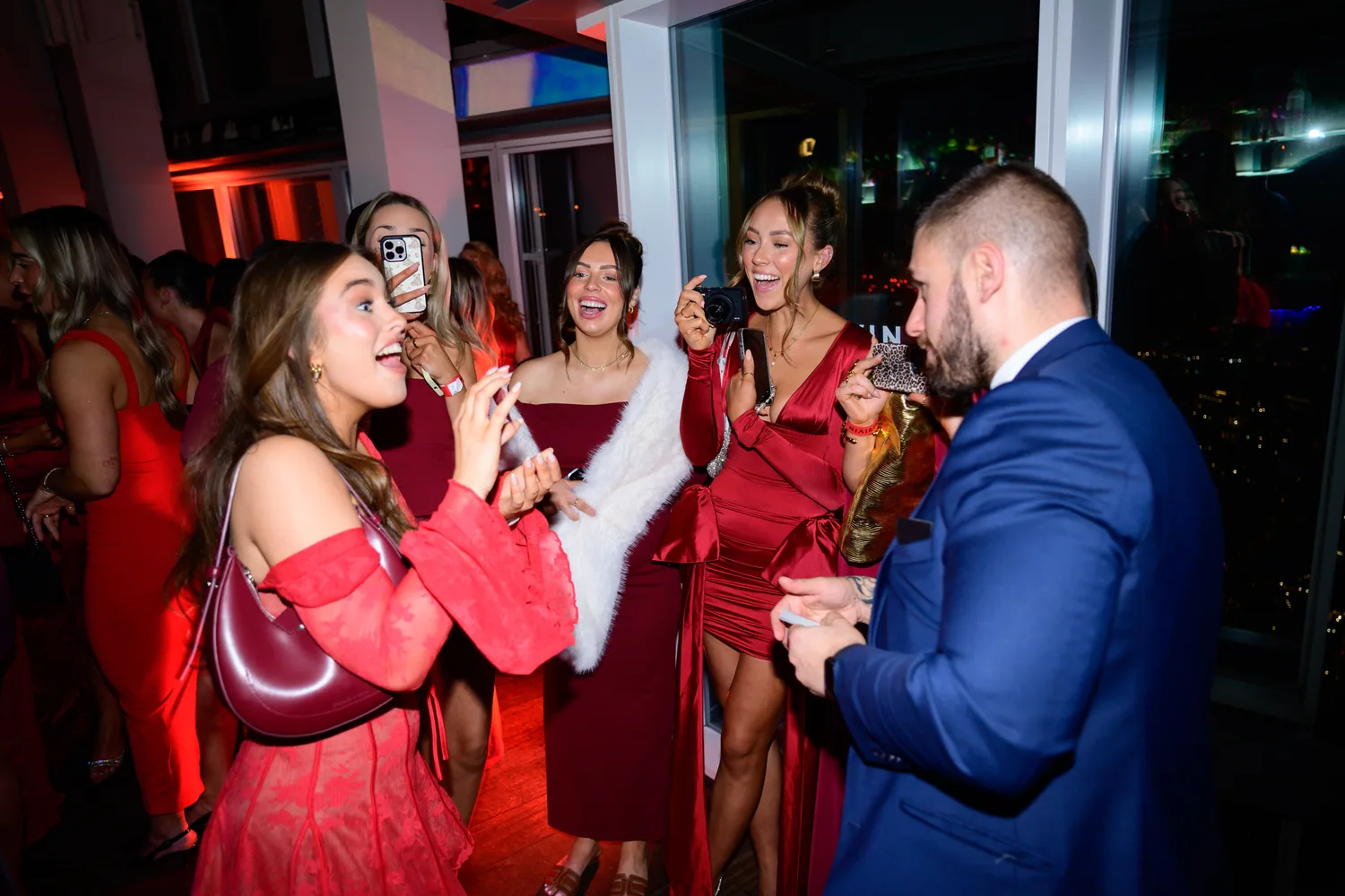 Guests reacting to close-up magic